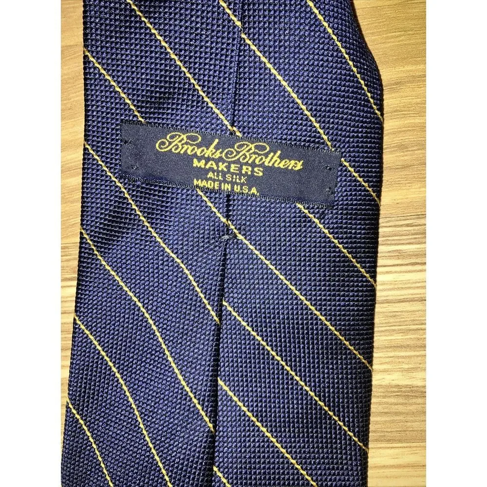 BROOKS BROTHERS Makers Men's Silk Necktie‎ Made In the USA Blue Yellow Stripes